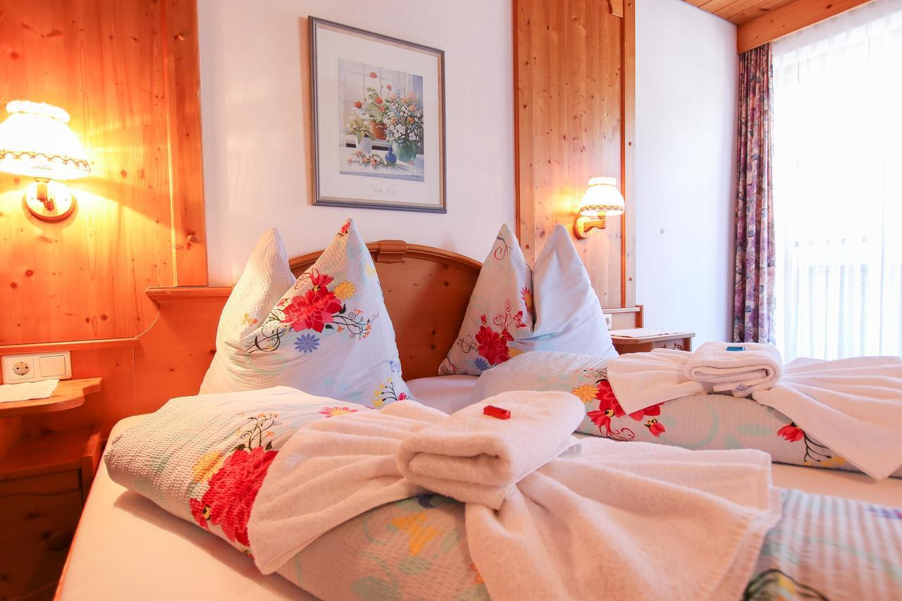 Gasthof-Pension Frohnwies ヴァイスバッハ・バイ・ローファー エクステリア 写真