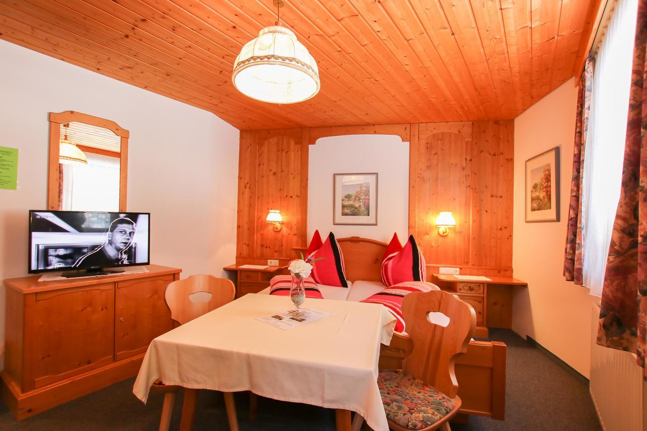 Gasthof-Pension Frohnwies ヴァイスバッハ・バイ・ローファー エクステリア 写真