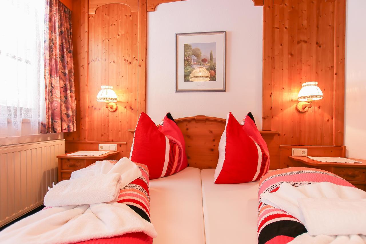 Gasthof-Pension Frohnwies ヴァイスバッハ・バイ・ローファー エクステリア 写真