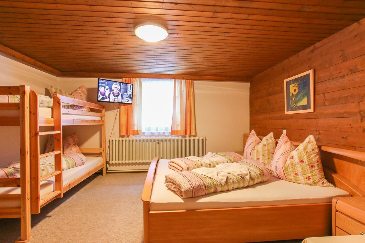 Gasthof-Pension Frohnwies ヴァイスバッハ・バイ・ローファー エクステリア 写真